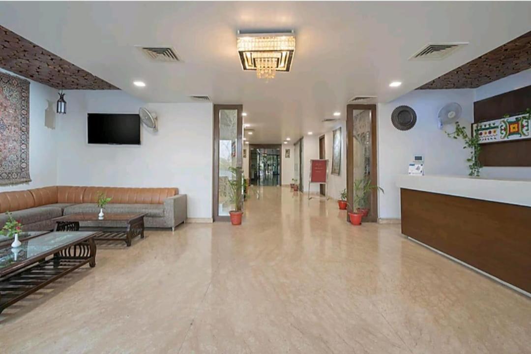 Hotel Agra Grande By Goyal Hoteliers Exterior foto